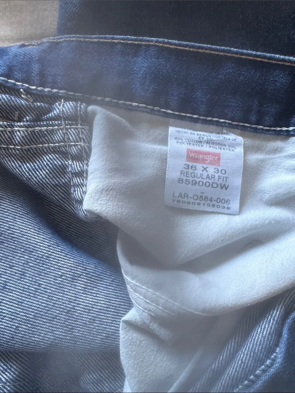 Wrangler Classic Men's Dark Blue Jeans size 36 x 30